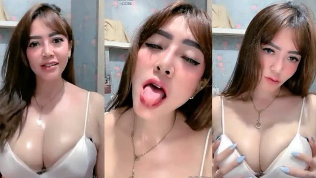 Regional Asia Japan News And Media Online Media Video Viral BeeFlo Cantik Toge Live Basah Menggoda